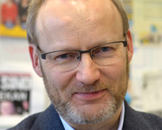 Prof. Dr. Hendrik Schröder Prof. Dr. Hendrik Schröder